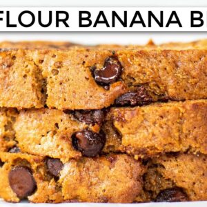 BANANA BREAD WITH OAT FLOUR | easy, healthy, moist recipe!