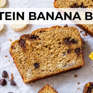 HEALTHY BANANA BREAD | high-protein recipe, easy & moist!